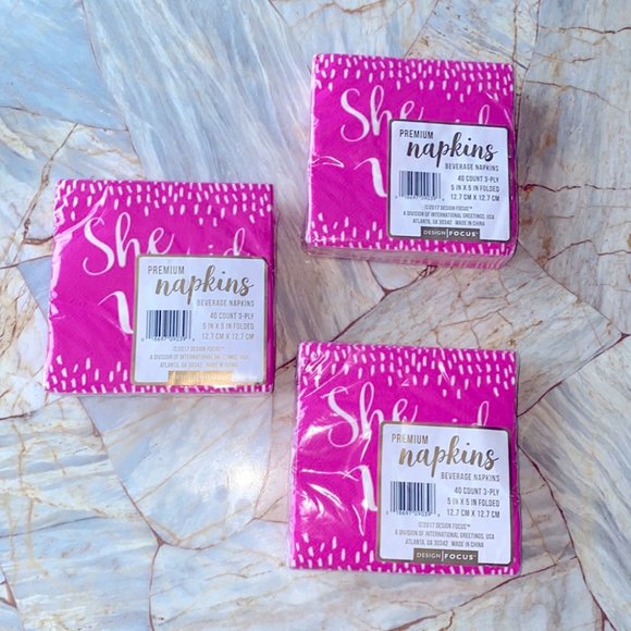 DESIGN FOCUS Pink 'She Said Yes' Cocktail Napkins 40 count - Picture 1 of 5